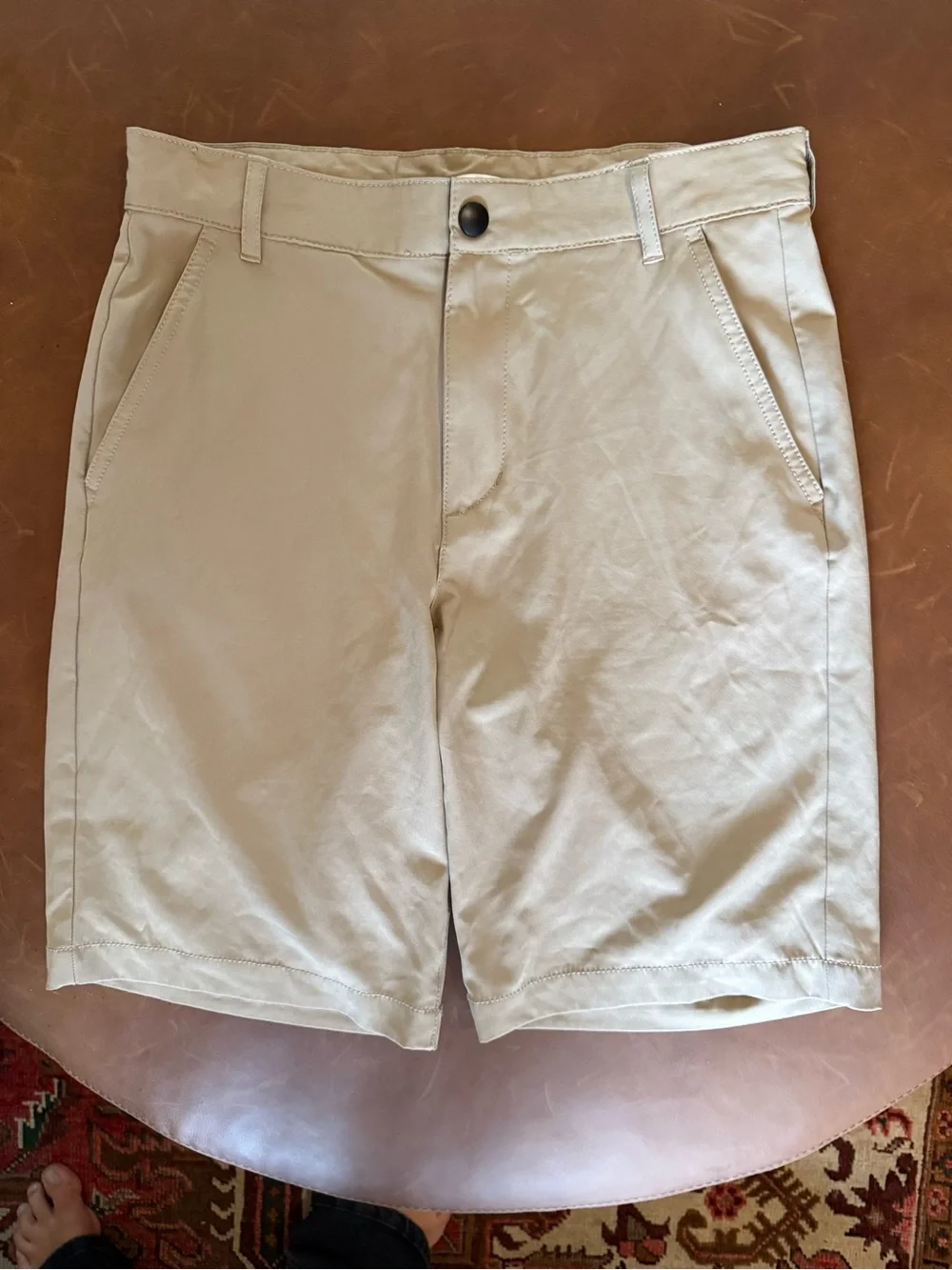 Old Navy Tech Hybrid khaki Chino Shorts, boys size 16